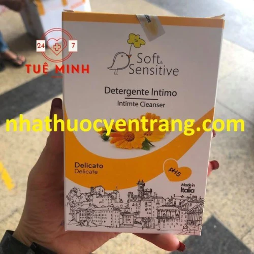 Dung dịch vệ sinh phụ nữ soft & sensitive 200ml